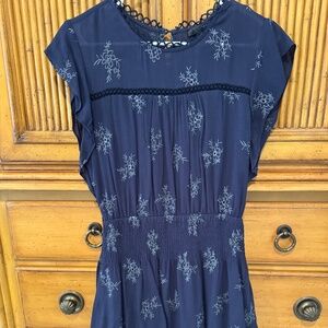 AQUA NAVY FLORAL EMBROIDERED SHORT SLEEVE DRESS